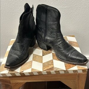 Charlie 1 Horse Black Leather Boots